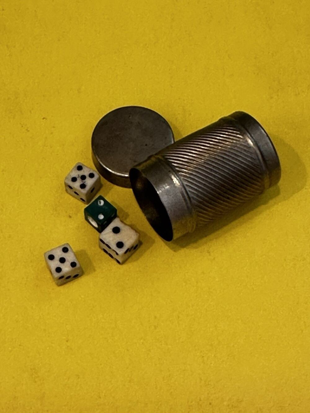 4 Antique 1800s Miniature Bone Dice & Tin Storage ~ 1/4" Handmade Vtg Collector